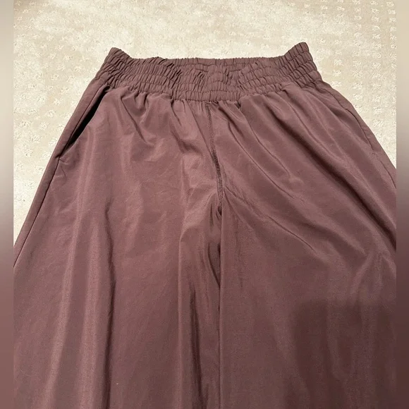 Vuori Villa Wideleg Pant - Regular Length - Picture 6 of 8